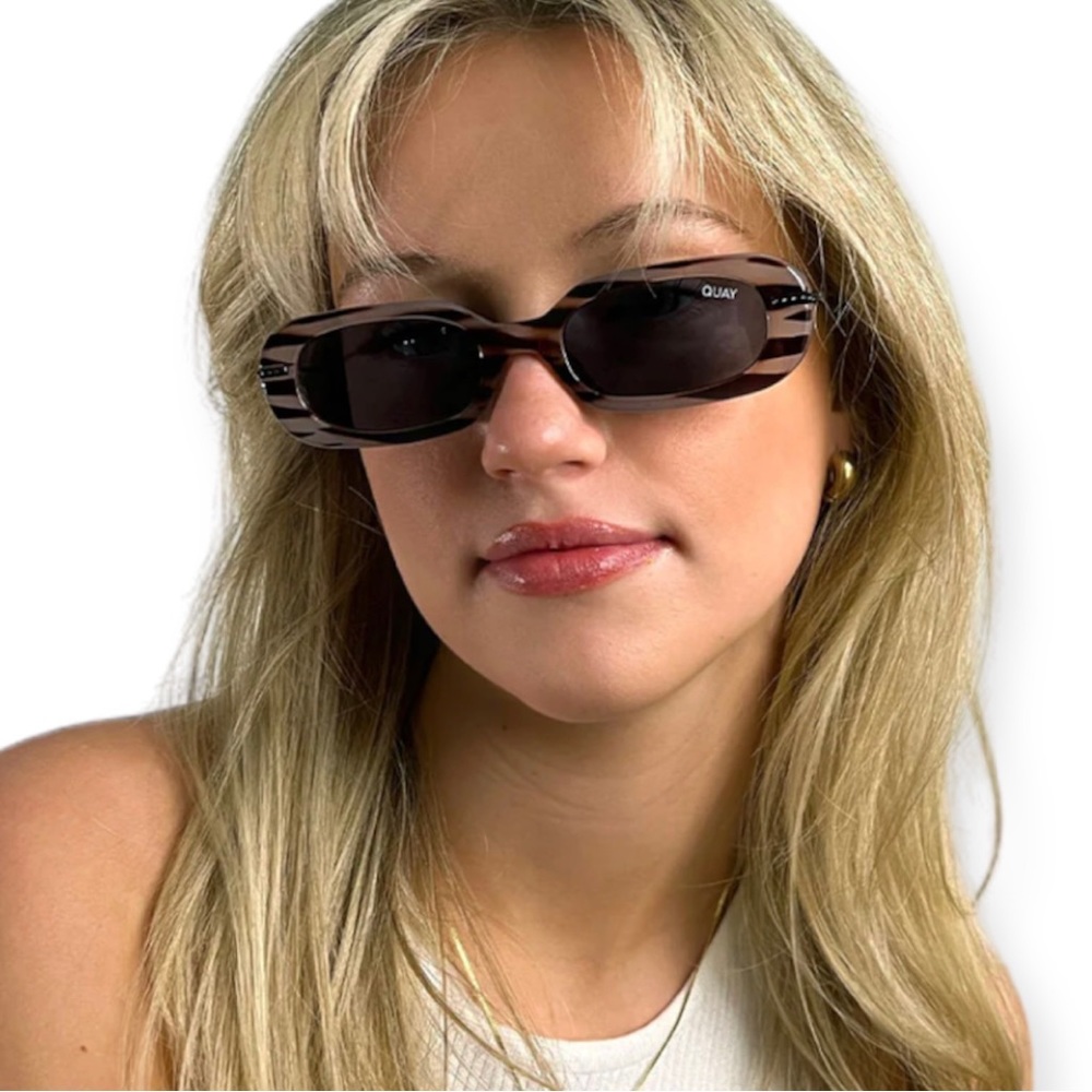 QUAY So Serious Sunglasses Zebra Black Frame Smoke Lenses Retro Y2K NWT